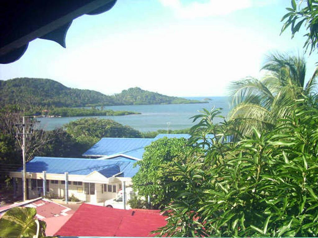Hotel Flemming Tree Providencia Island Exterior photo