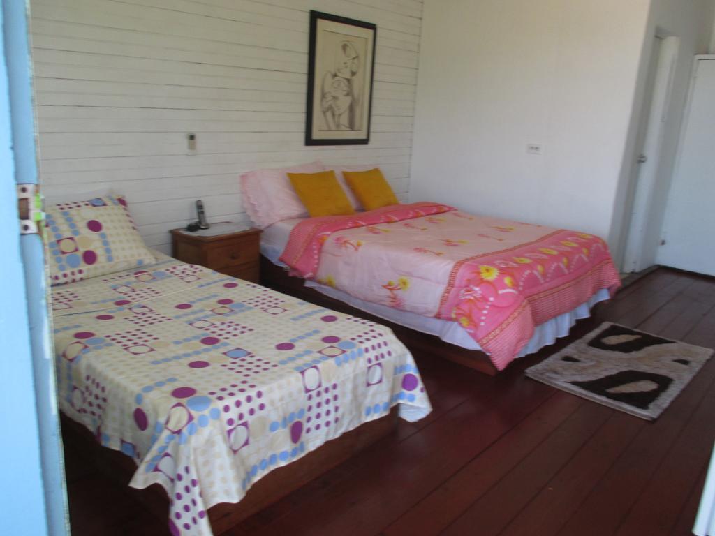 Hotel Flemming Tree Providencia Island Exterior photo